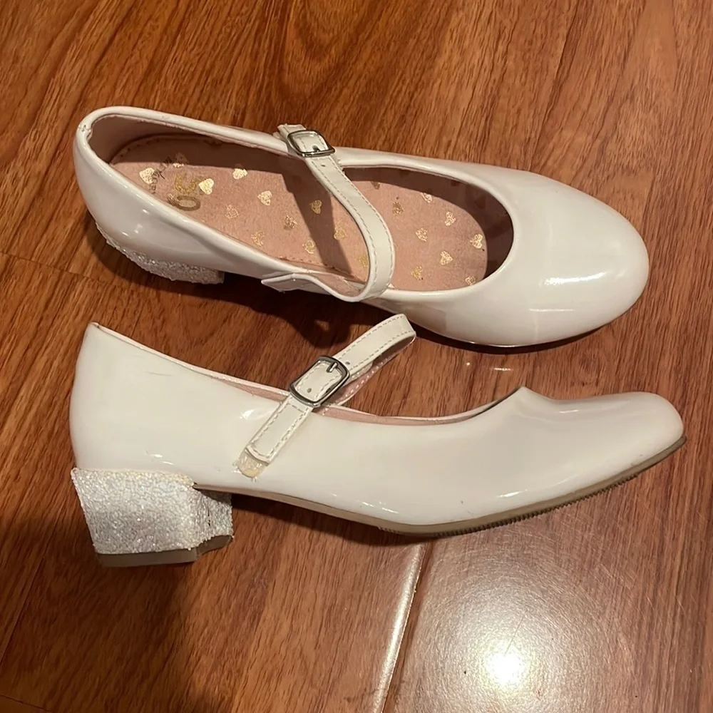 So girls heeled flats​​​​​​​​​​